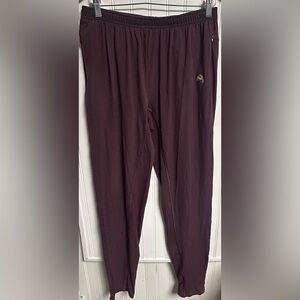 Tracksmith Running Session Pant Men’s Sz Large Turnover Ankle Zip Strecth Wine